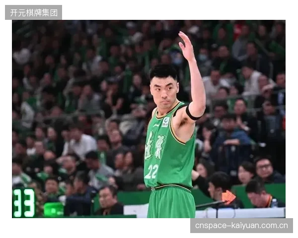 功勋老将李晓旭宣布退役，辽宁男篮一个时代落幕并开启艰难重建期。